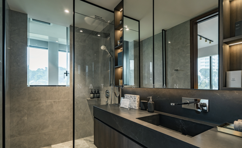 CanningHill Piers Condominium For Sale at S$ 3,999,999 | PropertyGuru Singapore - Master Bathroom
