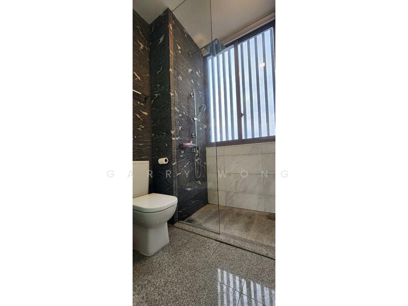 The Hillier, 2 Hillview Rise, 1 Bedroom, 506 sqft, Condominium For Rent, by Garry Wong, 60000385 - Ensuite bathroom - PropertyGuru.com.sg