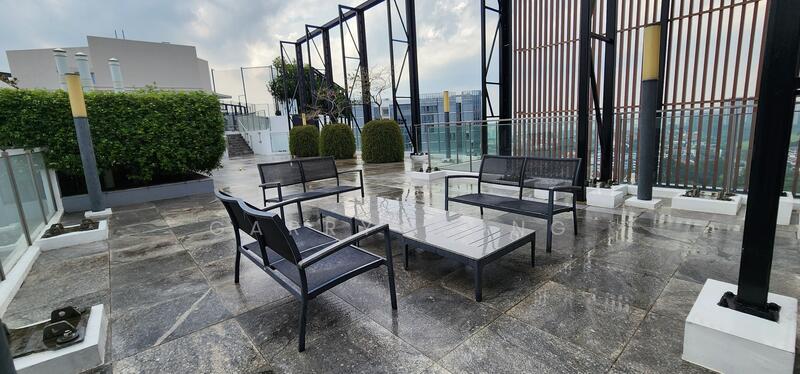 The Hillier, 2 Hillview Rise, 1 Bedroom, 506 sqft, Condominium For Rent, by Garry Wong, 60000385 - Roof garden chill out area - PropertyGuru.com.sg