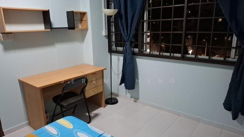 711 Jurong West Street 71, 711 Jurong West Street 71, Boon Lay / Jurong / Tuas, Room Rental, 150 sqft, HDB Flat For Rent, by Jeremy Heng, 60000429 - Study - PropertyGuru.com.sg