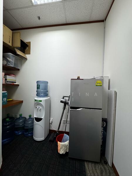 Ubi Techpark, 10 Ubi Crescent, 1,346 sqft, Light Industrial (B1) For Sale, by Christina Chi, 60000629 - Kitchen - CommercialGuru.com.sg