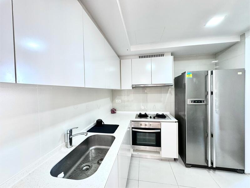 The Lakefront Residences, 46 Lakeside Drive, Room Rental, 150 sqft, Condominium For Rent, by Gevan Lau, 60000781 - Kitchen - PropertyGuru.com.sg