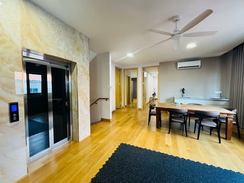 Very New Semi-D with Lift, huge for multi-generations, Serangoon Garden Estate - call 8130 3636 to view!, 8 Bedrooms, 9,700 sqft, Semi-Detached House For Sale, by Kim Yan 金燕, 60000937 - PropertyGuru.com.sg