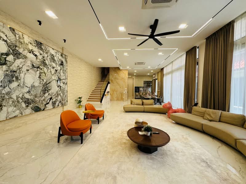 Very New Semi-D with Lift, huge for multi-generations, Serangoon Garden Estate - call 8130 3636 to view!, 8 Bedrooms, 9,700 sqft, Semi-Detached House For Sale, by Kim Yan 金燕, 60000937 - PropertyGuru.com.sg