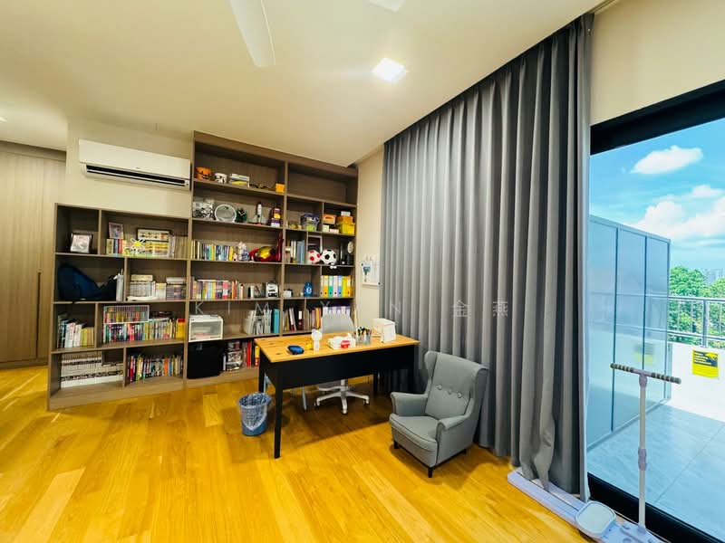 Very New Semi-D with Lift, huge for multi-generations, Serangoon Garden Estate - call 8130 3636 to view!, 8 Bedrooms, 9,700 sqft, Semi-Detached House For Sale, by Kim Yan 金燕, 60000937 - PropertyGuru.com.sg