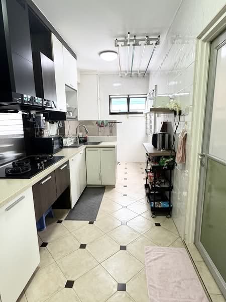 633 Jurong West Street 65, 633 Jurong West Street 65, Room Rental, 100 sqft, HDB Flat For Rent, by Mylene Kwan, 60001241 - Kitchen - PropertyGuru.com.sg