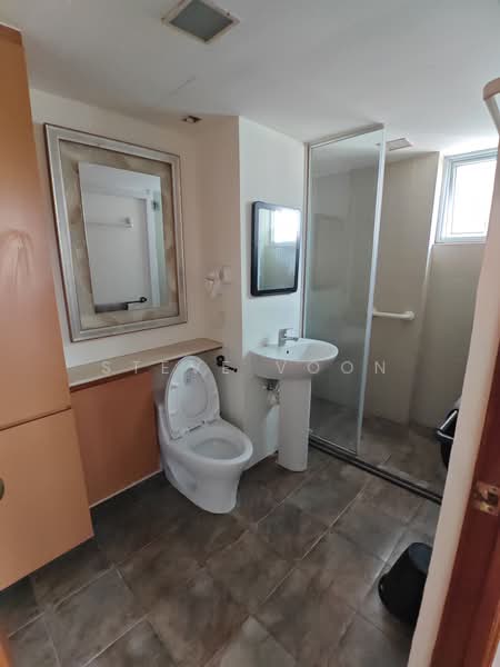 Pine Grove, 1A Pine Grove, Room Rental, 100 sqft, Condominium For Rent, by Steve Voon, 60001613 - Bathroom - PropertyGuru.com.sg