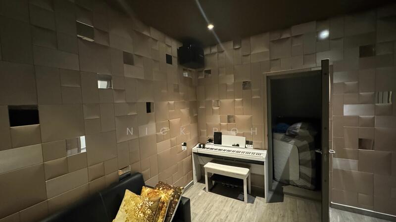 Karaoke room