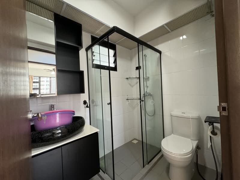 30 Ghim Moh Link, 30 Ghim Moh Link, 3 Bedrooms, 1,001 sqft, HDB Flat For Rent, by Jill Poo, 60001990 - Bathroom - PropertyGuru.com.sg