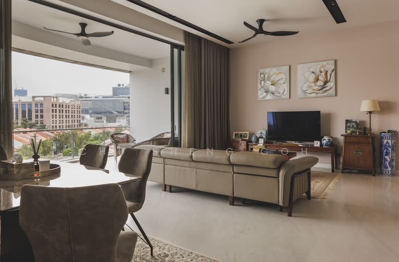 111 Emerald Hill Condominium For Sale at S$ 6,380,000 | PropertyGuru Singapore - Living Room
