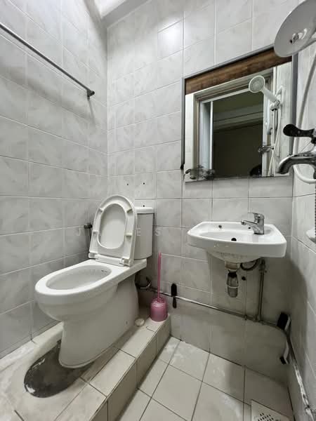 Simsville, 2 Geylang East Avenue 2, Room Rental, 60 sqft, Condominium For Rent, by James Lee, 60002104 - Bathroom - PropertyGuru.com.sg