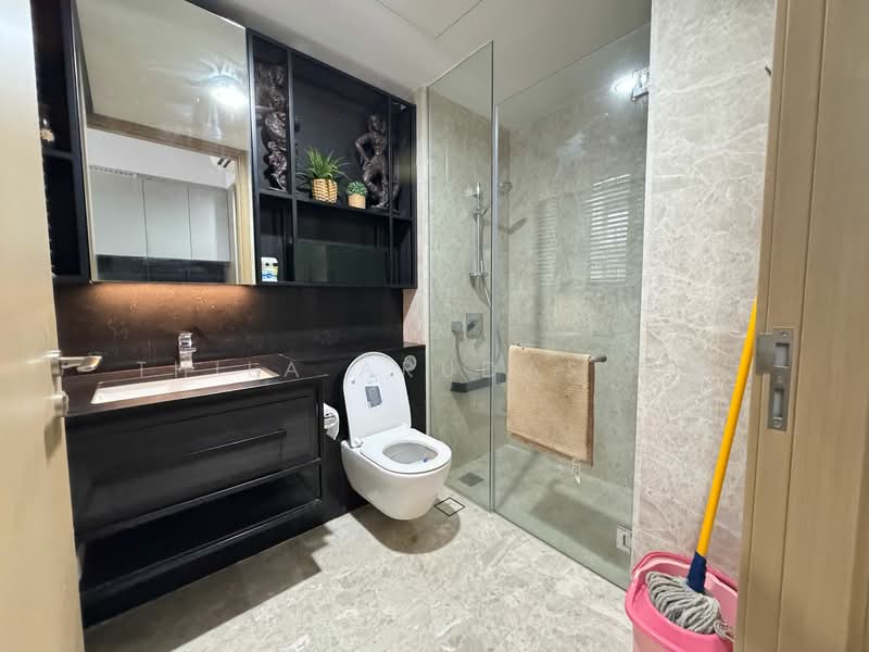 Haus On Handy, 28 Handy Road, Orchard / River Valley, Studio, 300 sqft, Condominium For Rent, by Thila Arudas 蒂雅, 60002400 - Bathroom - PropertyGuru.com.sg