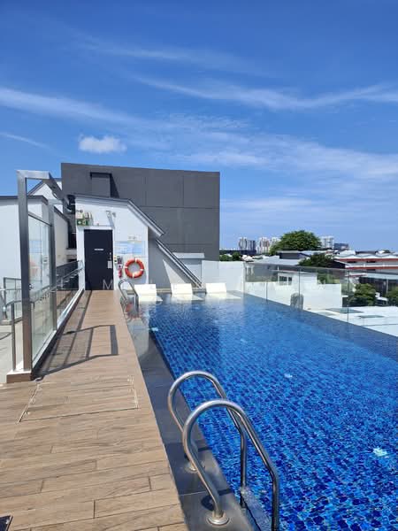 NottingHill Suites, 29A Toh Tuck Road, 1 Bedroom, 398 sqft, Apartment For Rent, by Lim Lek Boon Gary, 60002476 - Pool - PropertyGuru.com.sg