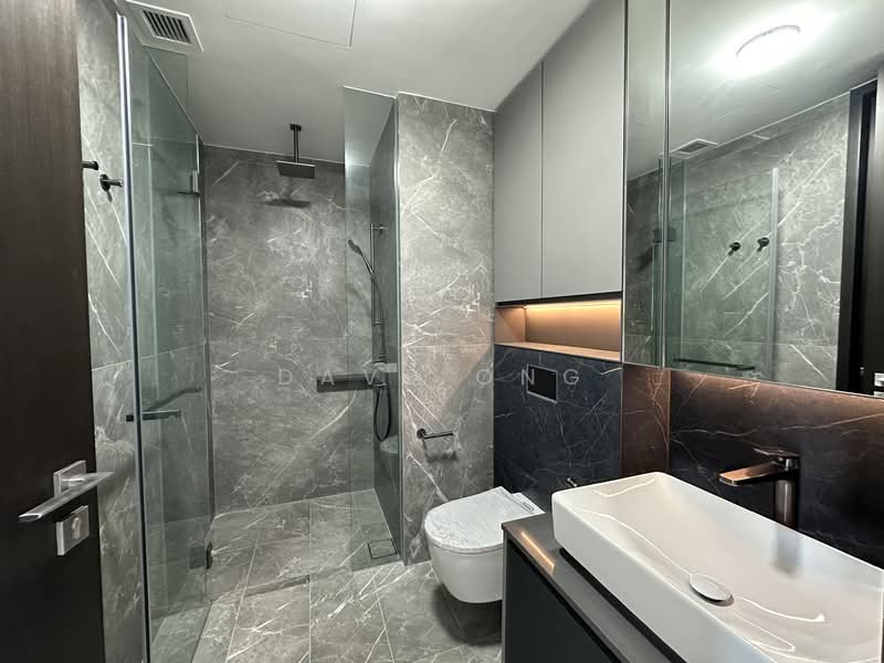 Irwell Hill Residences Condominium For Sale at S$ 1,380,000 | PropertyGuru Singapore - Bathroom