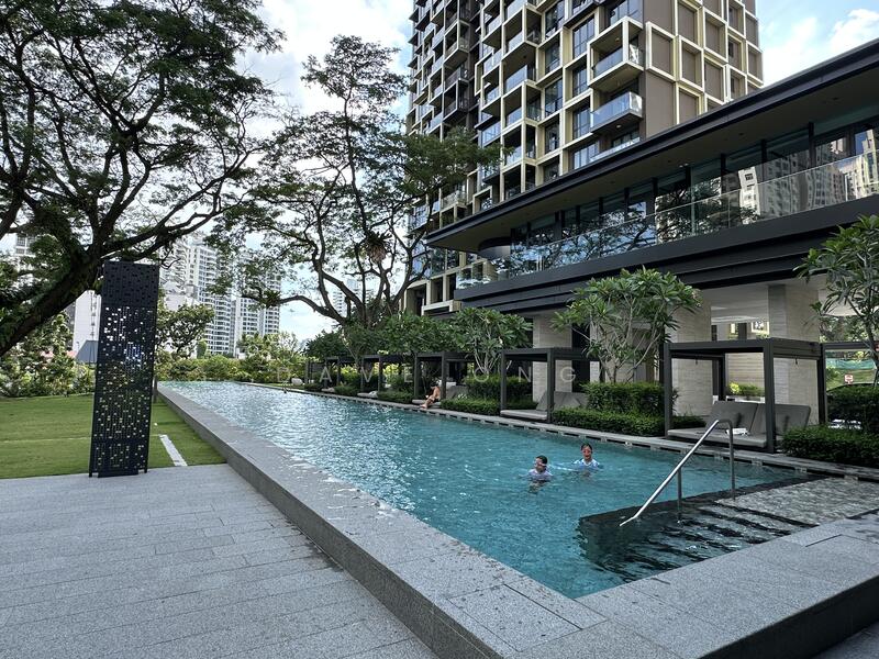 Irwell Hill Residences Condominium For Sale at S$ 1,380,000 | PropertyGuru Singapore - Pool