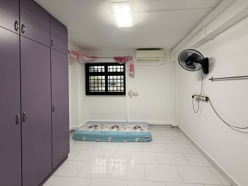 53 Sims Place, 53 Sims Place, 3 Bedrooms, 700 sqft, HDB Flat For Rent, by Esther Tan, 60002960 - Bedroom - PropertyGuru.com.sg