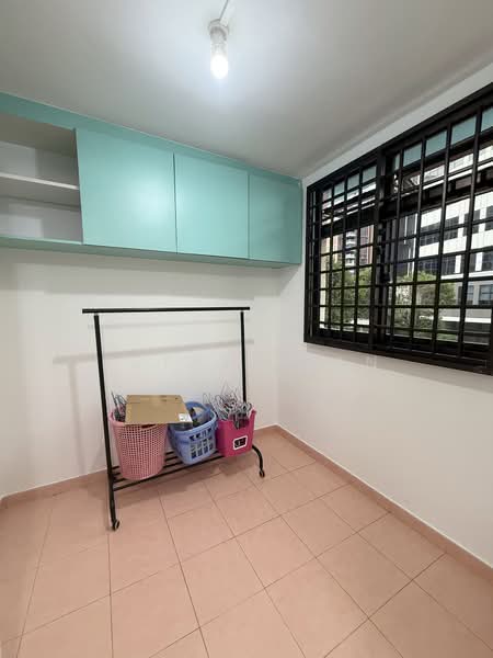 53 Sims Place, 53 Sims Place, 3 Bedrooms, 700 sqft, HDB Flat For Rent, by Esther Tan, 60002960 - Study - PropertyGuru.com.sg