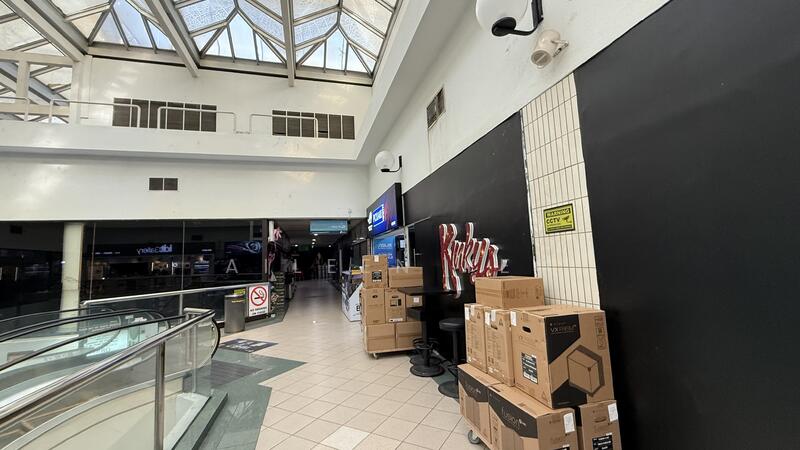 Sim Lim Square, 1 Rochor Canal Road, 1,399 sqft, Mall Shop For Sale, by Aileen Yeo, 60002963 - CommercialGuru.com.sg