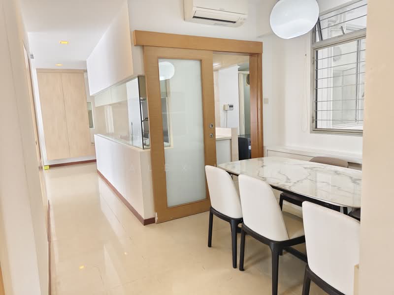 The Lakeshore, 33 Jurong West Street 41, 3 Bedrooms, 1,119 sqft, Condominium For Rent, by Alex Lim, 60002966 - Dining Room - PropertyGuru.com.sg