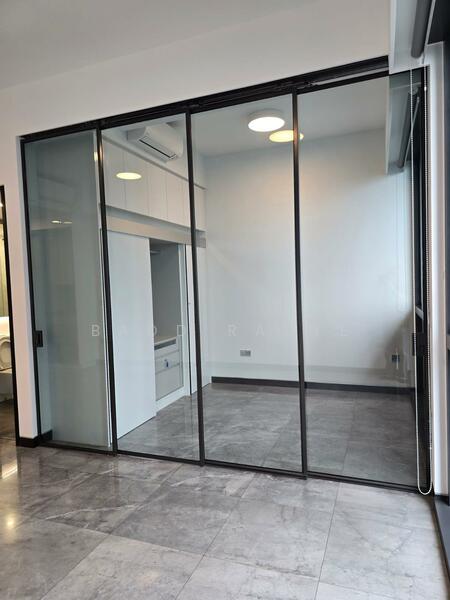 Bedroom (closed partition)