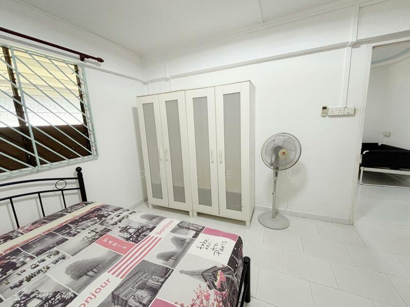 135 Yishun Street 11, 135 Yishun Street 11, 2 Bedrooms, 721 sqft, HDB Flat For Rent, by Jason Liew 俊明, 60003168 - Bedroom - PropertyGuru.com.sg