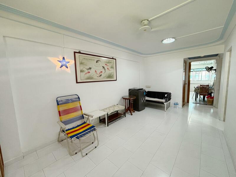 135 Yishun Street 11, 135 Yishun Street 11, 2 Bedrooms, 721 sqft, HDB Flat For Rent, by Jason Liew 俊明, 60003168 - Living Room - PropertyGuru.com.sg