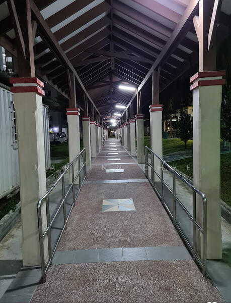 308 Jurong East Street 32, 308 Jurong East Street 32, Room Rental, 721 sqft, HDB Flat For Rent, by Mar Inn Chee, 60003252 - Corridor - PropertyGuru.com.sg