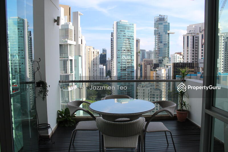 Living Room balcony 