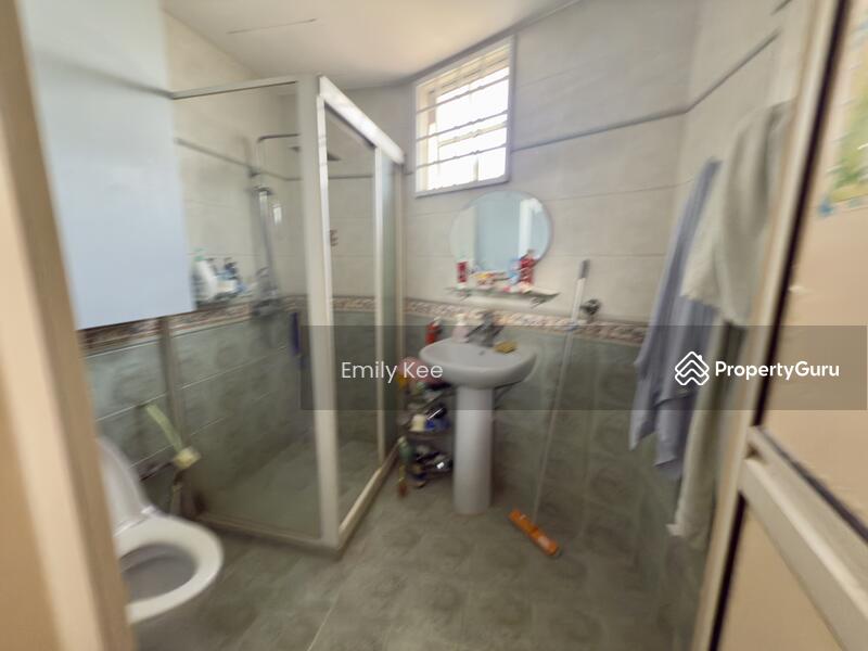 Common Bath on level 3