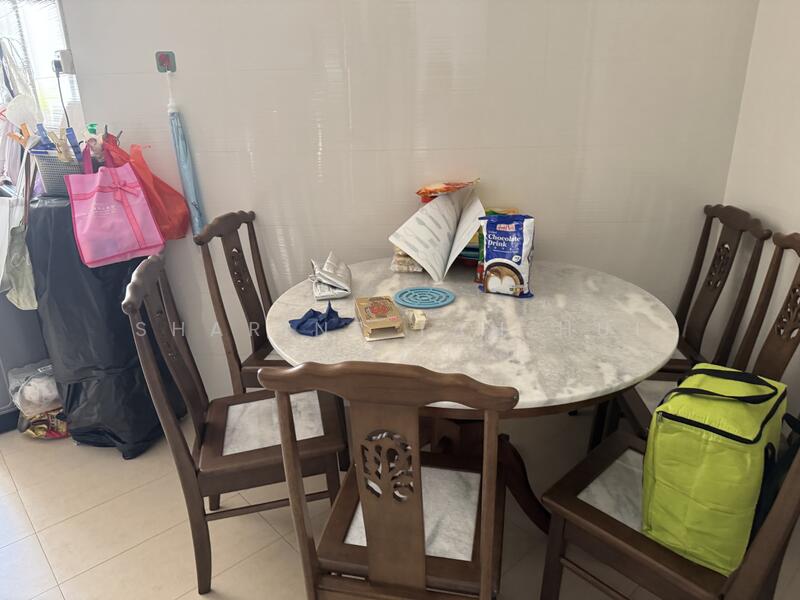 545 Jurong West Street 42, 545 Jurong West Street 42, Room Rental, 100 sqft, HDB Flat For Rent, by Sharine Tan Hui Yuan, 60003475 - Dining Room - PropertyGuru.com.sg