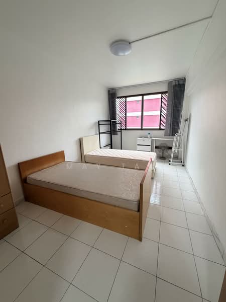 9 Toh Yi Drive, 9 Toh Yi Drive, Room Rental, 120 sqft, HDB Flat For Rent, by May Tan, 60003658 - Bedroom - PropertyGuru.com.sg