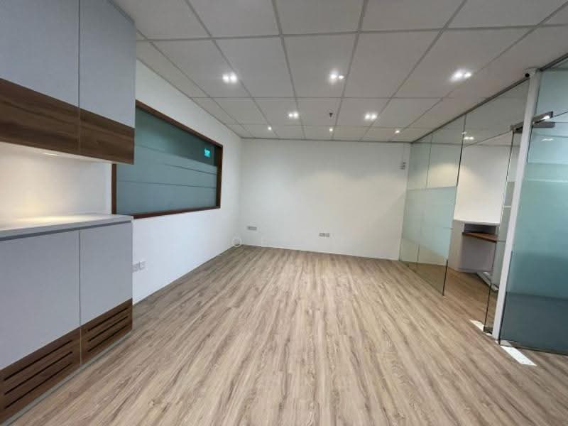 Wcega Tower, 21 Bukit Batok Crescent, Dairy Farm / Bukit Panjang / Choa Chu Kang, 1,184 sqft, Light Industrial (B1) For Sale, by Joe Ng, 60003702 - CommercialGuru.com.sg