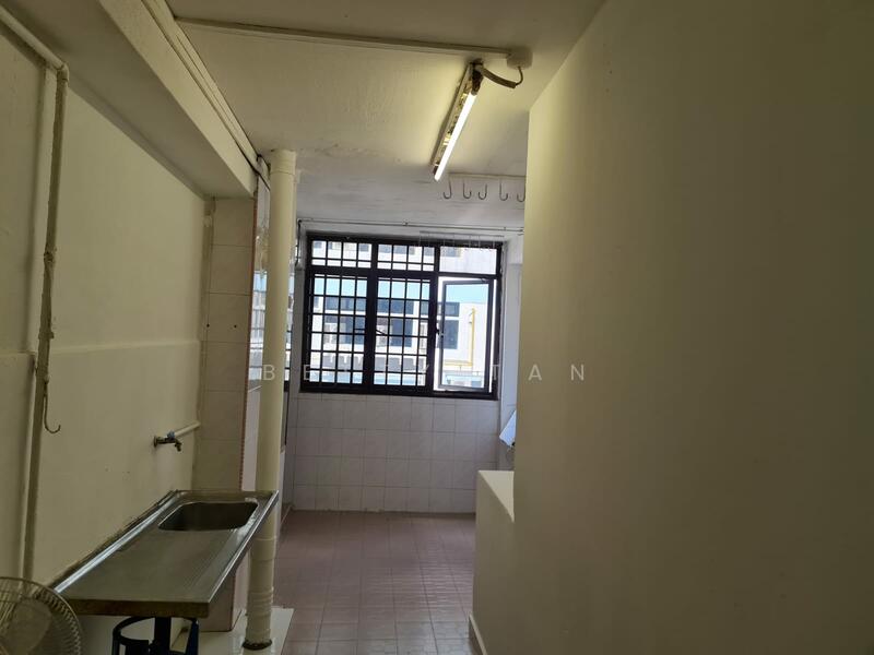 183 Toa Payoh Central, 183 Toa Payoh Central, 1,356 sqft, Shop / Shophouse For Sale, by Betty Tan, 60003750 - CommercialGuru.com.sg