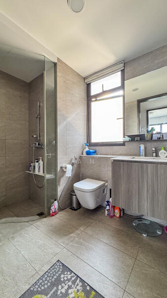 The Clement Canopy, Ave 1 Clementi, 3 Bedrooms, 990 sqft, Condominium For Rent, by Jeremy Tan, 60003855 - Bathroom - PropertyGuru.com.sg