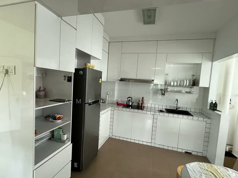70B Telok Blangah Heights, 70B Telok Blangah Heights, 2 Bedrooms, 900 sqft, HDB Flat For Rent, by Amelia Goh, 60003910 - Kitchen - PropertyGuru.com.sg