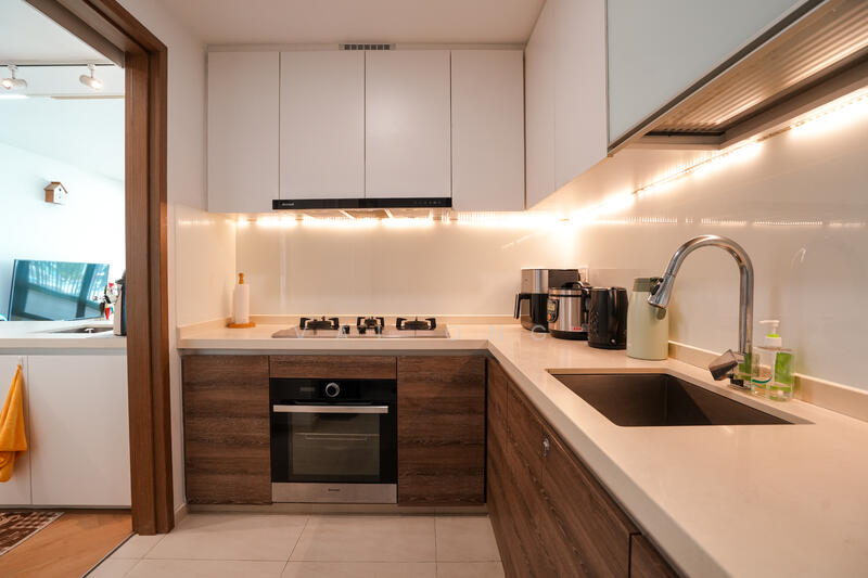 The Topiary Executive Condominium For Sale at S$ 2,250,000 | PropertyGuru Singapore - Kitchen