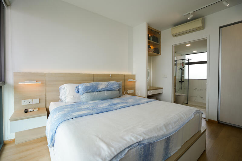 The Topiary Executive Condominium For Sale at S$ 2,250,000 | PropertyGuru Singapore - Master room