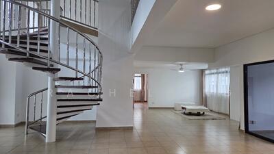 For Rent - Claymore Plaza Apartments