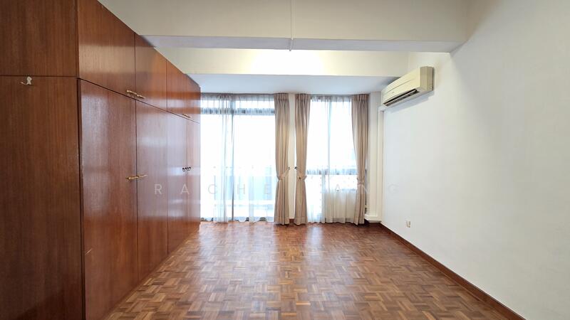 Bedroom 3 (Upp level)