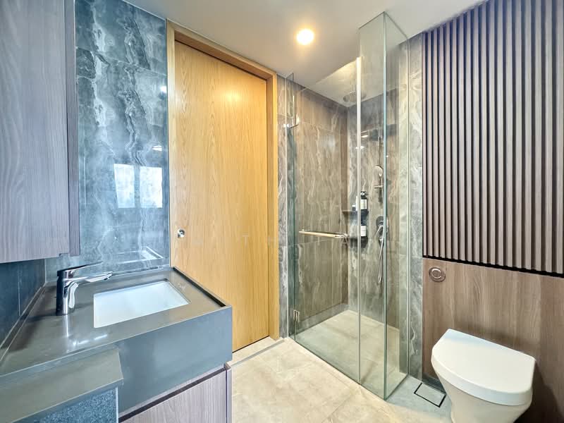 Midwood, 10 Hillview Rise, 1 Bedroom, 549 sqft, Condominium For Rent, by Faith Tan, 60004339 - Bathroom - PropertyGuru.com.sg