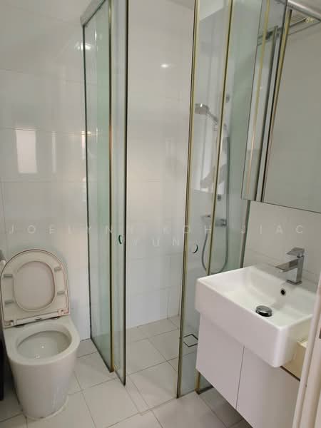 #1 Loft, 1 Lorong 24 Geylang, Room Rental, 100 sqft, Apartment For Rent, by Joelynn Koh Jiac Yun, 60004447 - Bathroom - PropertyGuru.com.sg