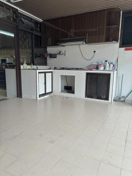 Sunrise Villa, 1 Sunrise Drive, 4 Bedrooms, 2,160 sqft, Terraced House For Rent, by Chester Lum, 60004471 - Wet Kitchen - PropertyGuru.com.sg