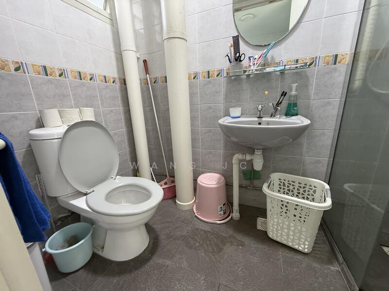 107B Edgefield Plains, 107B Edgefield Plains, Room Rental, 200 sqft, HDB Flat For Rent, by Wang JC, 60004472 - Bathroom - PropertyGuru.com.sg