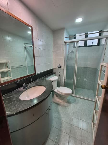 Summerdale, 2 Boon Lay Drive, Room Rental, 150 sqft, Condominium For Rent, by Nelson Chew, 60004634 - Bathroom - PropertyGuru.com.sg
