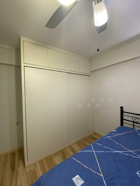 406 Hougang Avenue 10 HDB Flat For Sale at S$ 680,000 | PropertyGuru Singapore - Bedroom