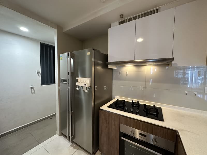 The Lakefront Residences, 42 Lakeside Drive, 3 Bedrooms, 1,001 sqft, Condominium For Rent, by Xavier Tan, 60004817 - Kitchen - PropertyGuru.com.sg