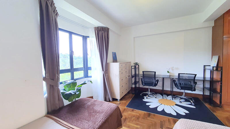 Westcove Condo, 12 West Coast Crescent, 3 Bedrooms, 1,098 sqft, Condominium For Rent, by Dennis Thor 涂英良, 60004837 - Master Bedroom with 2 Study Tables - PropertyGuru.com.sg