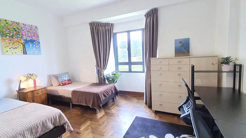 Westcove Condo, 12 West Coast Crescent, 3 Bedrooms, 1,098 sqft, Condominium For Rent, by Dennis Thor 涂英良, 60004837 - Master Bedroom with 2 Single beds - PropertyGuru.com.sg