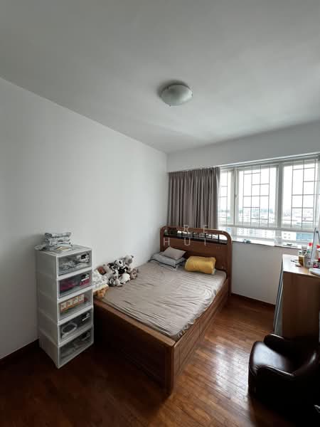 Goldenhill Park Condo, 60 Mei Hwan Drive, 3 Bedrooms, 1,539 sqft, Condominium For Rent, by Snow Ren Xuehui, 60004981 - Bedroom - PropertyGuru.com.sg