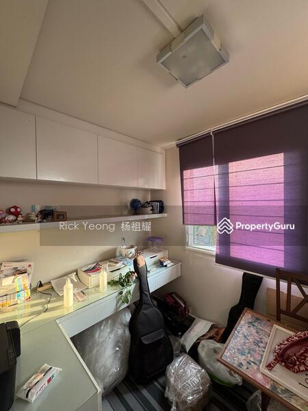 For Sale - 152 Mei Ling Street